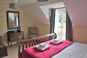 Master bedroom- click for photo gallery